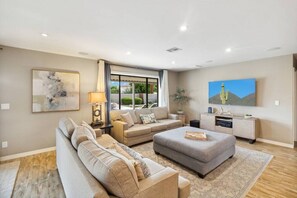 Télévision, chaîne hi-fi