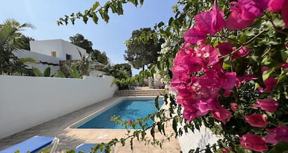 Comfortable | Very quiet area | 2km from Cala Cap Blanc - Punta Estrella