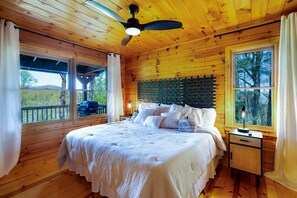 2 bedrooms, iron/ironing board, free WiFi, bed sheets - ❄️ Rustic Winter Escape: 2 King Suites, Hot Tub, Mountain Views, Pet-Friendly (Ellijay)