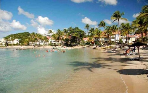 Les Pieds Dans L'eau