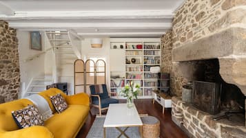 Télévision, chaîne hi-fi