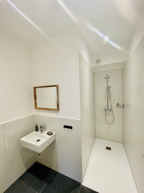 Håndklæder, Sæbe, Toiletpapir