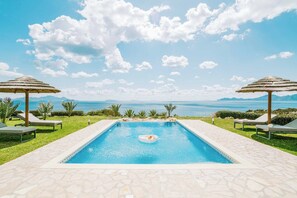 Villa (2 Bedrooms) | Exterior