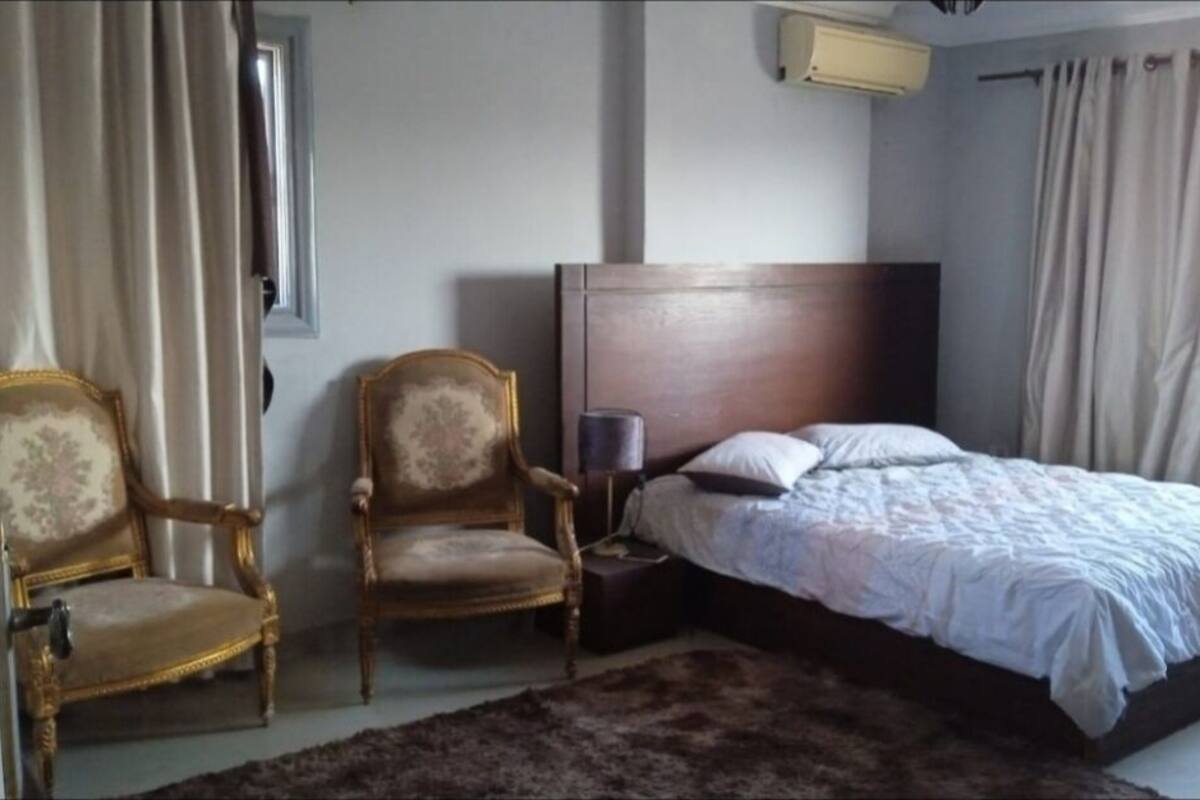 Select Comfort beds, individually furnished, laptop workspace