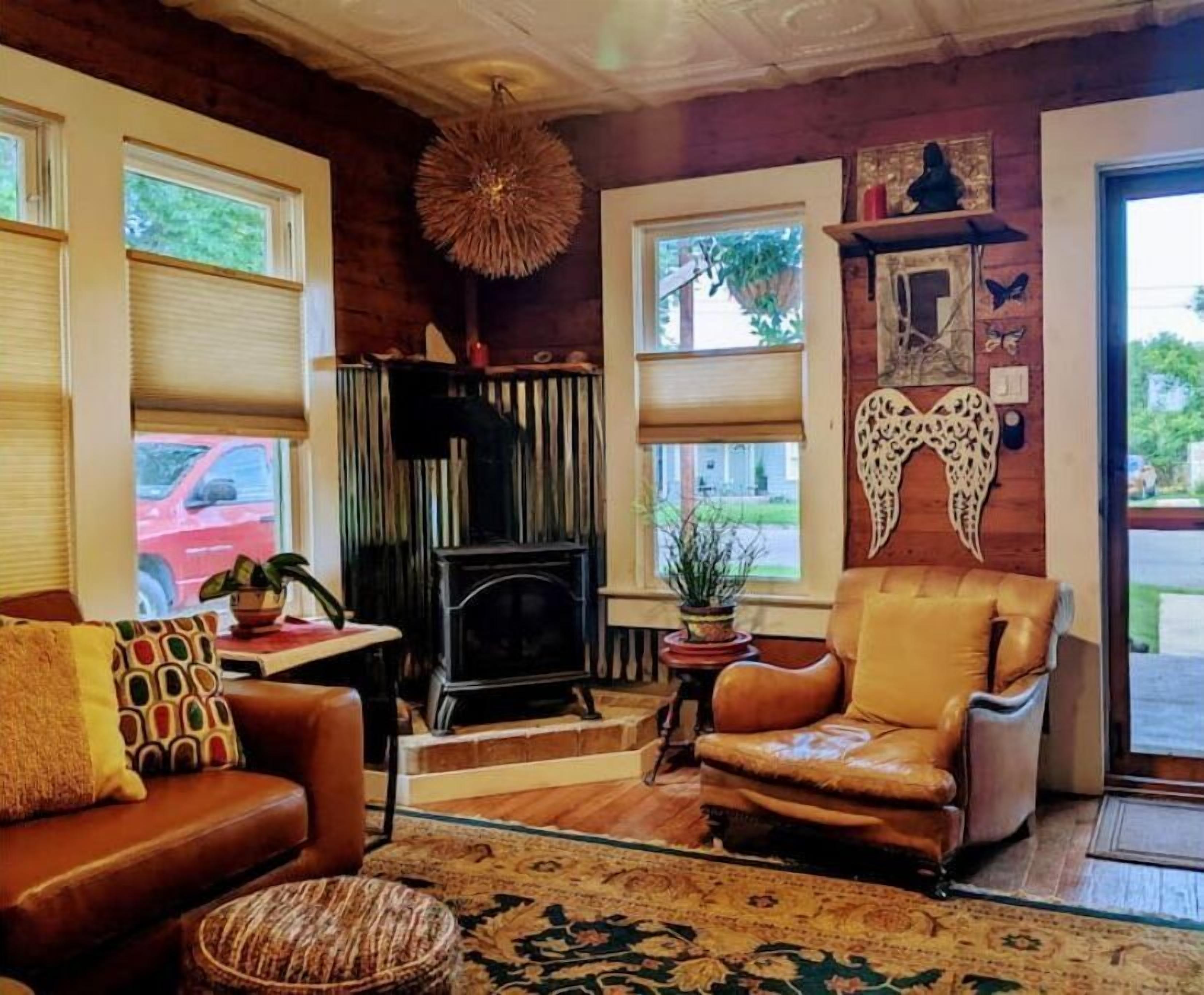 Mimi's Eclectic Abode