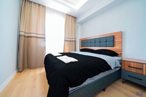 2 bedrooms, Egyptian cotton sheets, premium bedding, down duvets