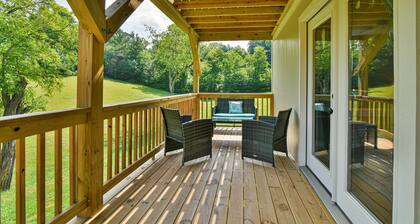 Aiken Rd - 6 BR - hot tub and game room