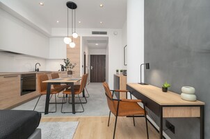 Deluxe Apartment | Living room