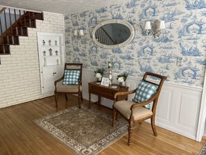 Interior - Lotus-flower family and pet friendly  farmhouse  (Chazy)