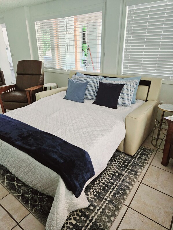 1 bedroom, iron/ironing board, free WiFi, bed sheets