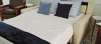 NEW! Manatee Cove Main House Star5Vacations