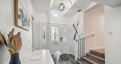 NEW! Manatee Cove Main House Star5Vacations