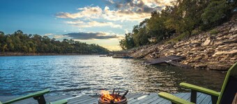 Bourbon Trail - Lakefront - AMAZING Fish from dock - Covered Slip