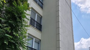 Ảnh chưa phân loại, 2 trong số 26 ảnh, nút