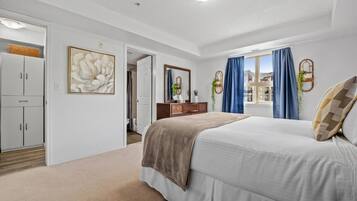 3 bedrooms, desk, free WiFi, bed sheets