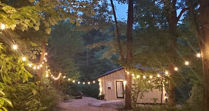 Opal Little Lodge - Luxury Stay with a Panoramic Tree Top View