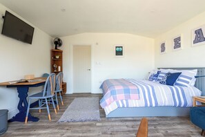 1 chambre, bureau, lit de bébé portatif, accès au Wi-Fi (inclus)