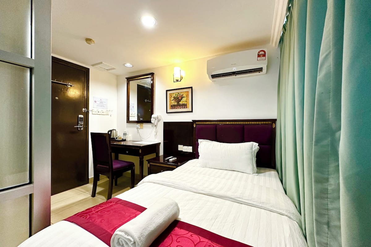 Chambre Deluxe, 1 grand lit 1 place, vue ville