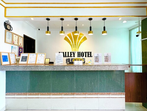 Reception - Valley Hotel City Centre  (Kota Kinabalu)