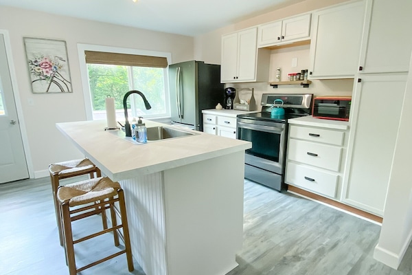 Frigorífic, microones, forn i placa de cuina