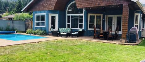 Piscine extérieure, piscine chauffée