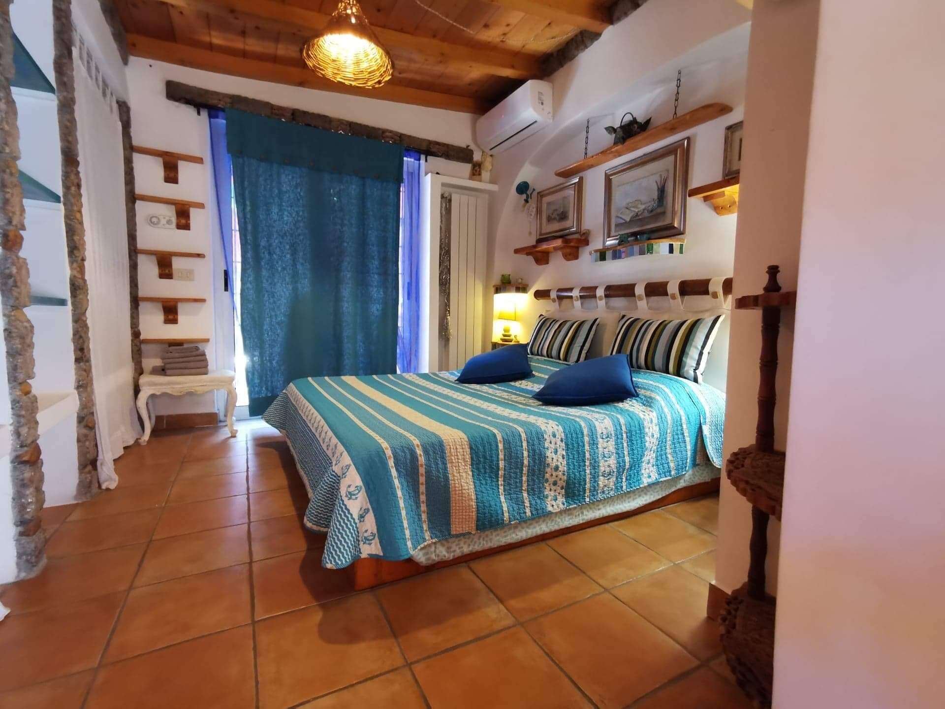 1 bedroom, iron/ironing board, travel cot, free WiFi