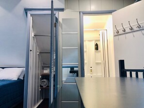 1 makuuhuone, silitysrauta/-lauta, ilmainen Wi-Fi, vuodevaatteet