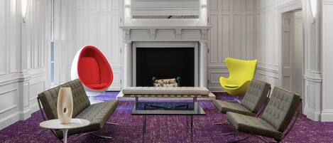 Siddeområde i lobbyen