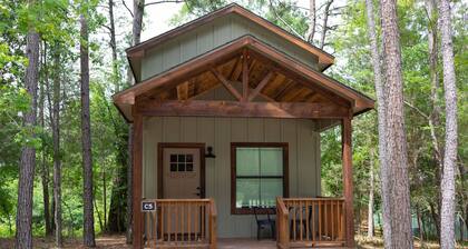 Cozy, Spacious, and Right on the Banks of Rocky Creek, Two Creeks Crossing Resort