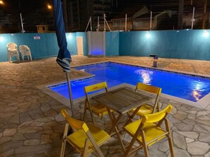 Outdoor pool - Pousada Fast Inn (Guarujá)