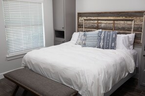 2 bedrooms, bed sheets - Spacious and cozy, perfect for a family vacation, Two Creeks Crossing Resort (Livingston)