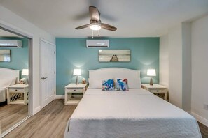 1 bedroom, iron/ironing board, free WiFi, bed sheets - 110 Bahia #1 - Canal Front Pet-Friendly Beach Unit (Fort Myers Beach)
