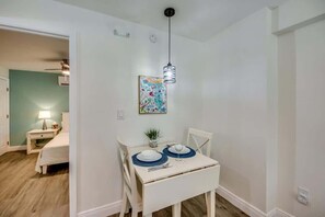 Dining - 110 Bahia #1 - Canal Front Pet-Friendly Beach Unit (Fort Myers Beach)