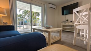 تلفزيون ذكي