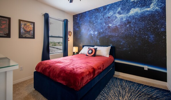 6 bedrooms, iron/ironing board, WiFi, bed sheets