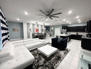 TV, ping pong
