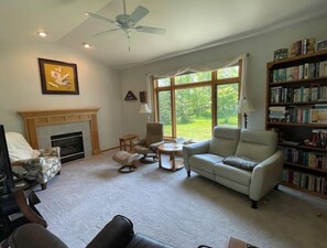 Smart TV, fireplace - Secluded Country Home on 6 Acres
(Oshkosh)