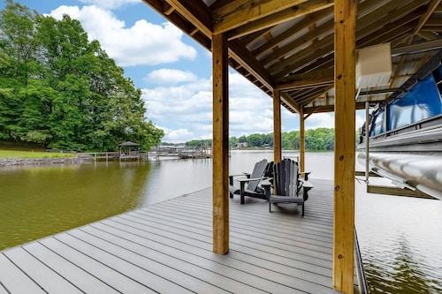 Hillside LKN - Lakefront - Priv Dock, Family Fun - Lake Norman Vacation Rental