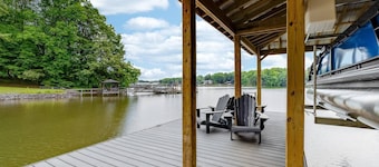 Hillside LKN - Lakefront - Priv Dock, Family Fun - Lake Norman Vacation Rental