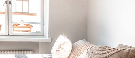 1 bedroom, desk, iron/ironing board, cribs/infant beds