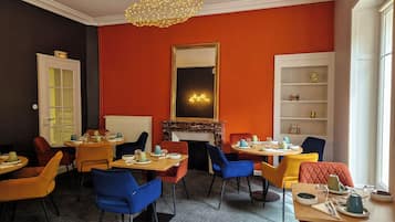 Daily buffet breakfast (EUR 15 per person)