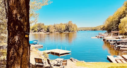 Lakefront Cabin with Fantastic views & Private Dock, The Hideout!!