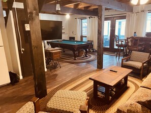 Spielezimmer