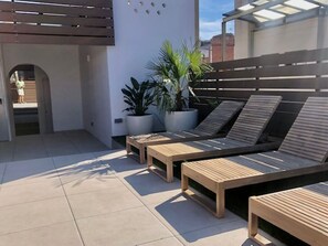 Terrace/patio - LV 22 Apartment near Barcelona beach - 2 bedrooms with double bed (Barcelona)