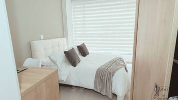 1 bedroom, desk, iron/ironing board, free WiFi