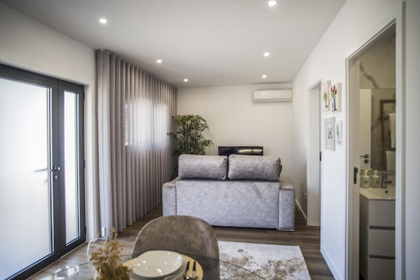 Living area - Casa das Laranjeiras (Briteiros (Santo Estêvão))