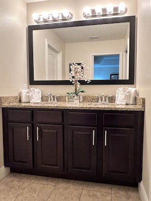 Interior - 8225RB-The Fountains at ChampionsGate by RedAwning (Davenport)