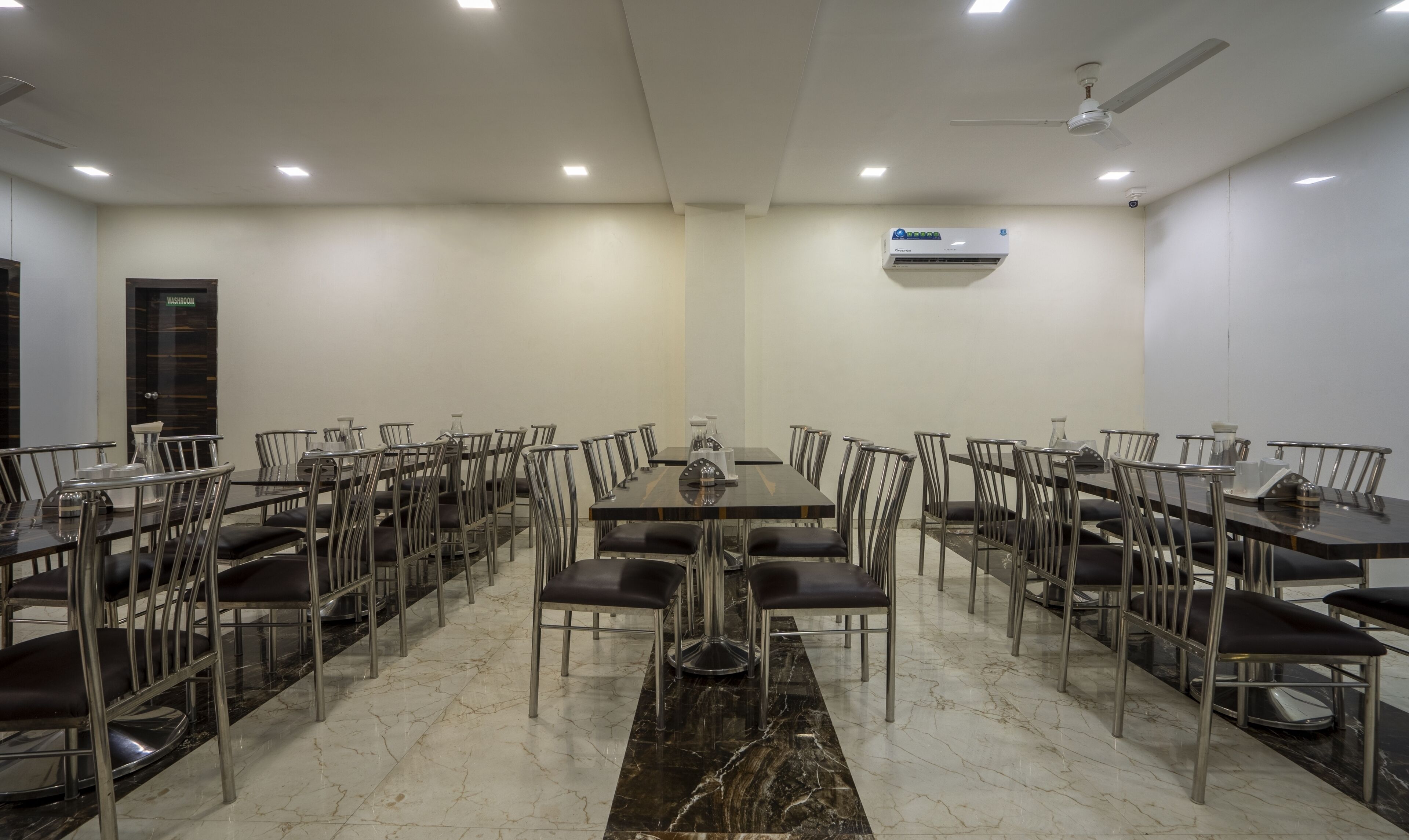 Photo - Treebo Zaid International Powai