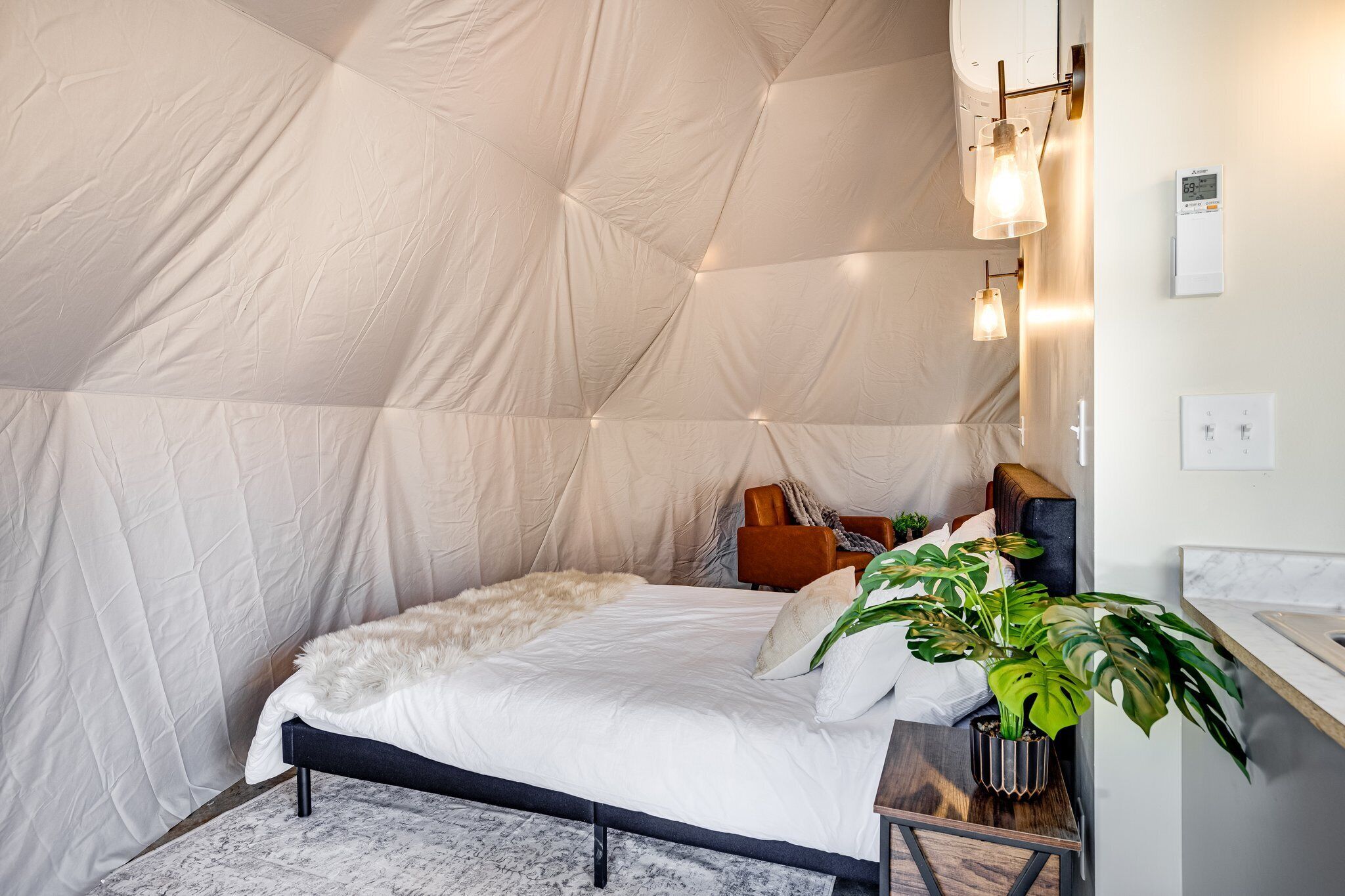 1 habitación y ropa de cama 