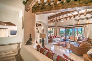 電視、乒乓球設施、書籍